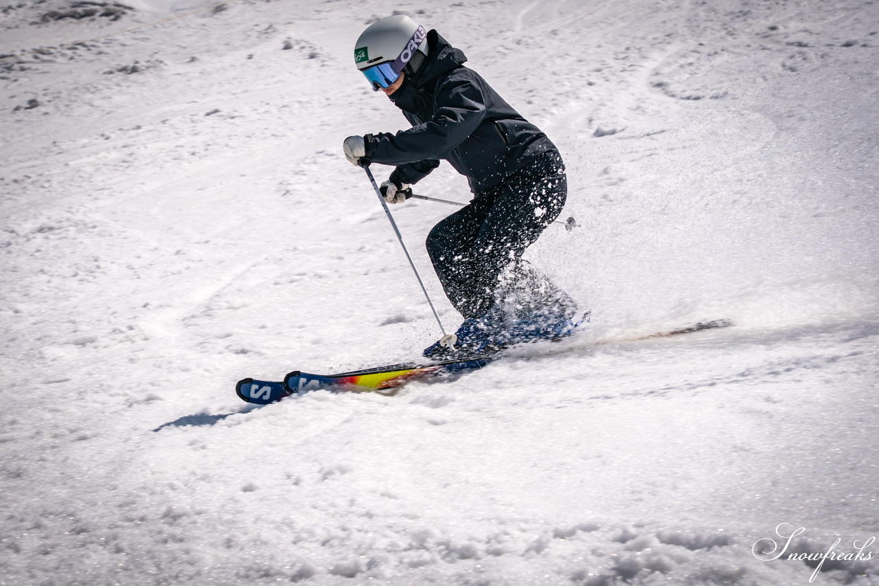 キロロリゾート｜ポカポカ陽気で絶好の春スキー日和♪こんな日は、みんなで思いっきり春雪を満喫しましょう！
